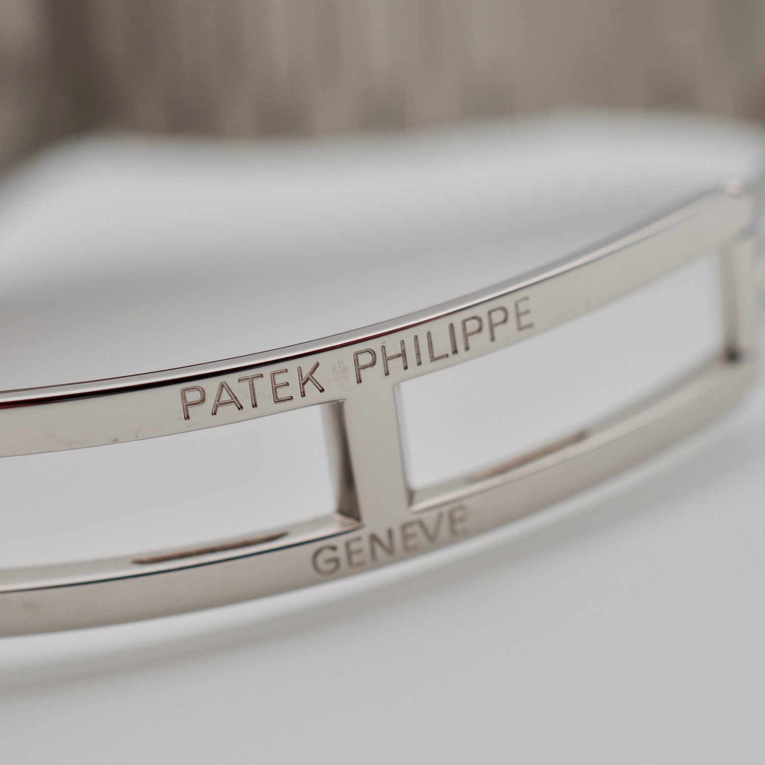 Patek Philippe Nautilus 5711/1P 40th Anniversary Limited 700 ex Platinum patek-philippe-nautilus-5711-12