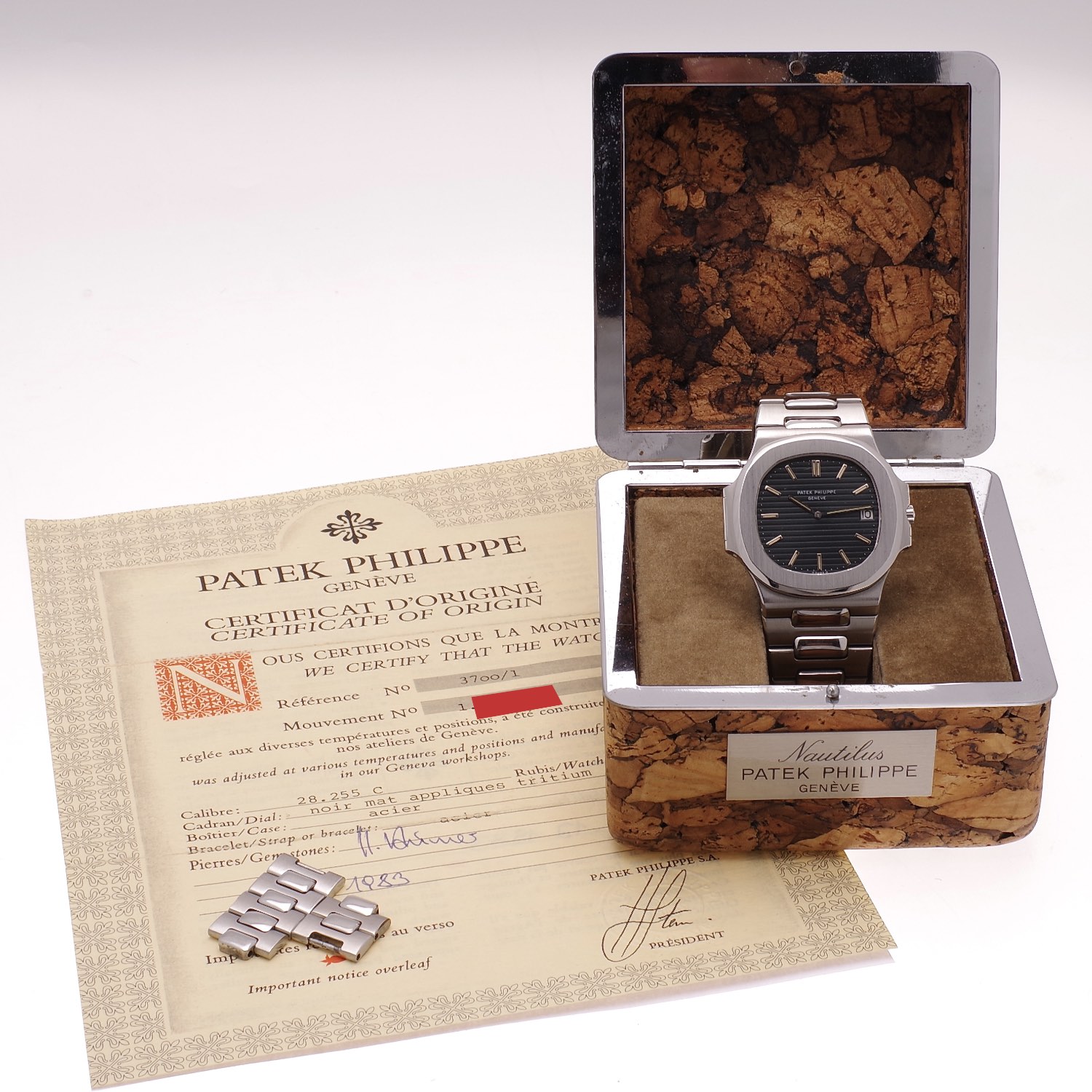 Patek Philippe Nautilus 3700/1 Fat link Full set Jumbo 1983 patek-philippe-3700-a-1983-10