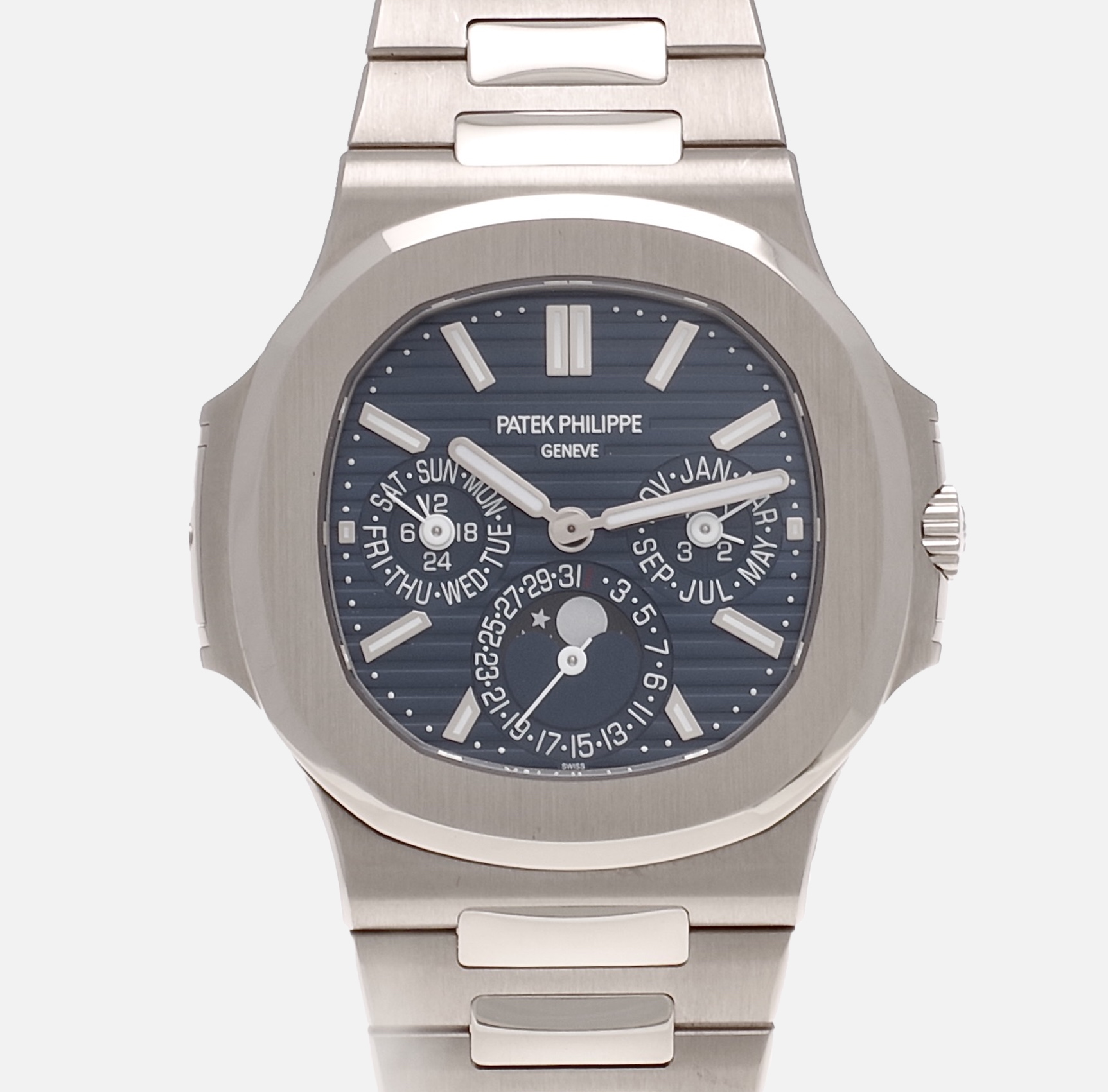 Patek Philippe : Nautilus - 5740/1G-001 Perpetual Calendar 18K White Gold