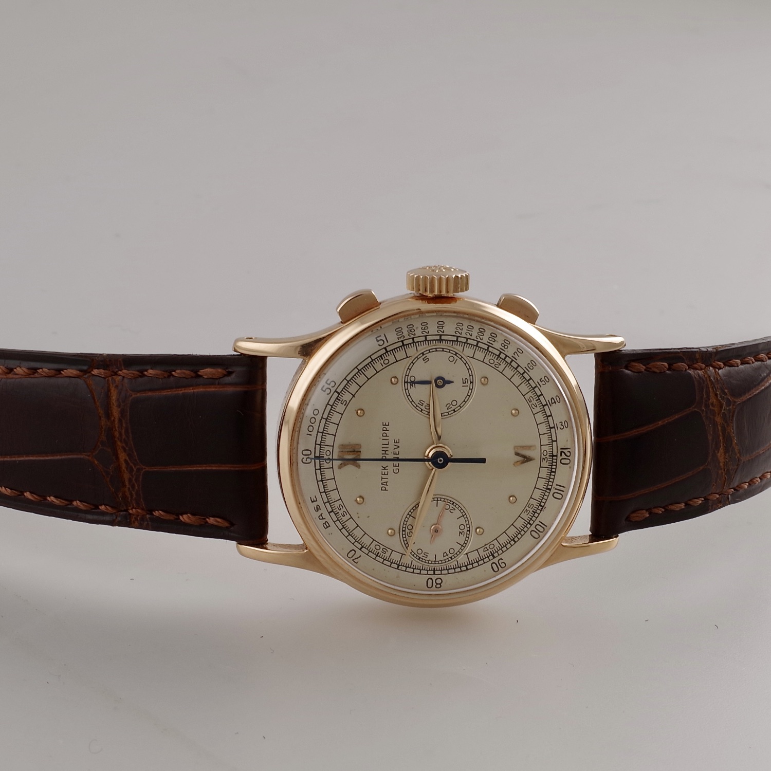 Patek Philippe Complications 130 chronograph 18k rose gold - 1944 patek-philippe-130-orr-2