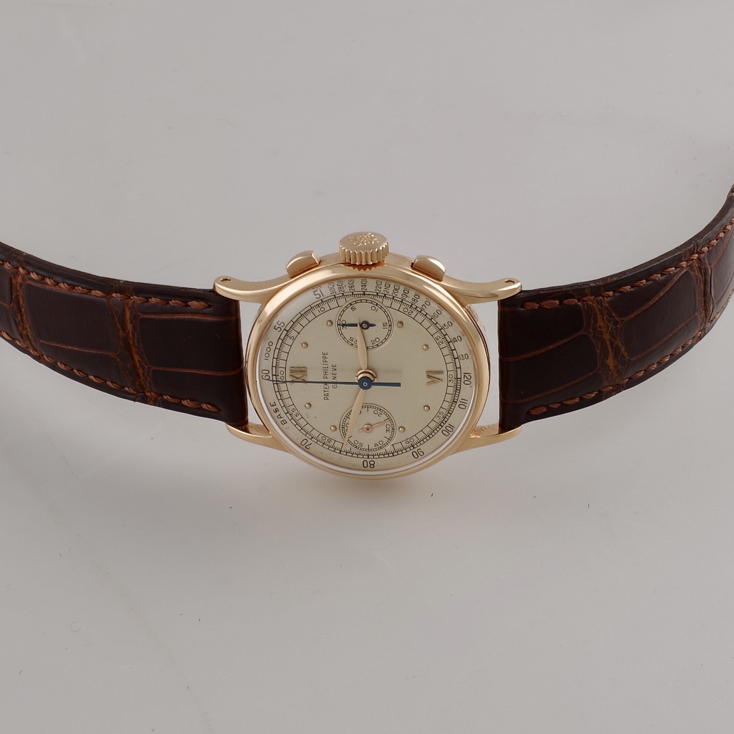 Patek Philippe Complications 130 chronograph 18k rose gold - 1944 patek-philippe-130-orr-3